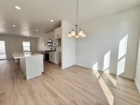 Tiny photo for 1692 N 1600 W, Layton, UT 84041 (MLS # 2122015)