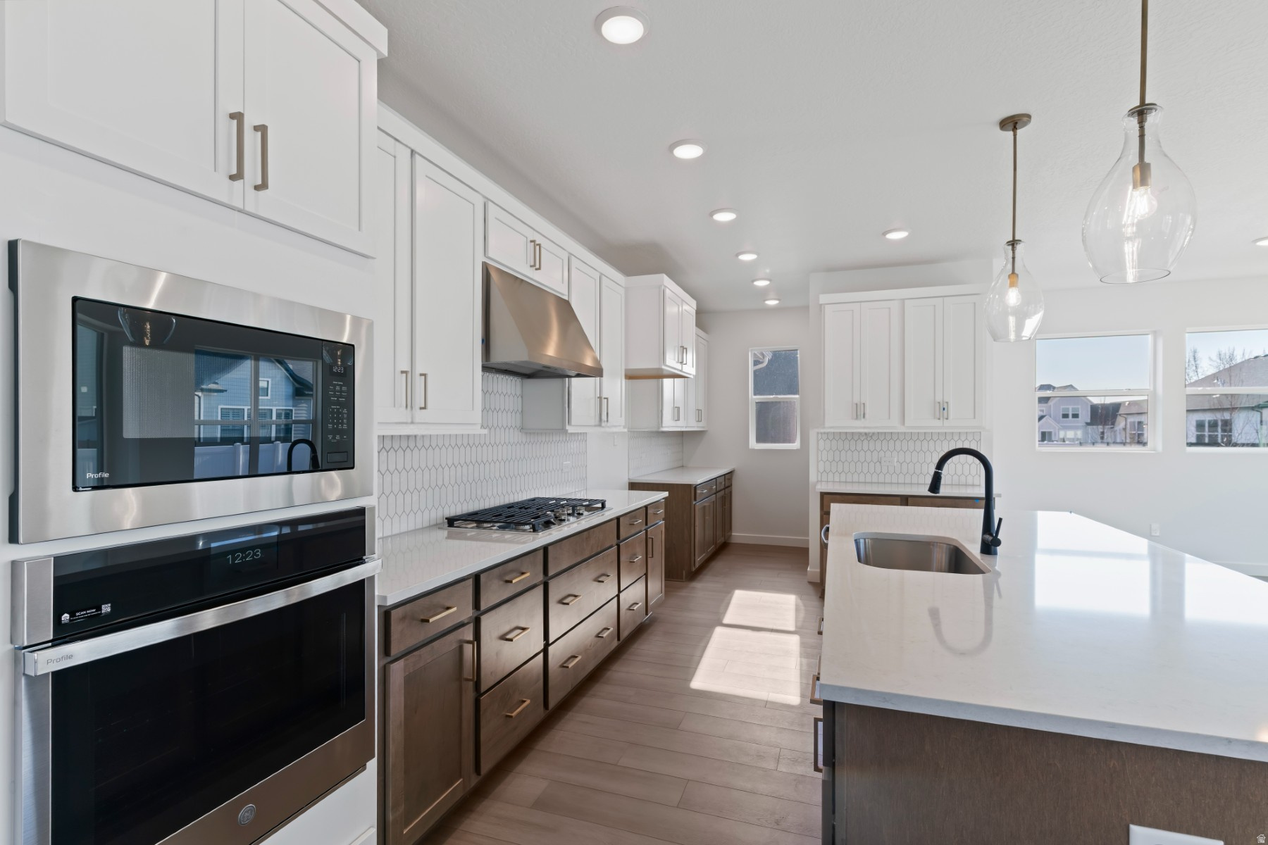 GROVE ACRES - Residential