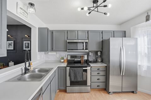 Tiny photo for 1108 E 260 N, Spanish Fork, UT 84660 (MLS # 2142720)