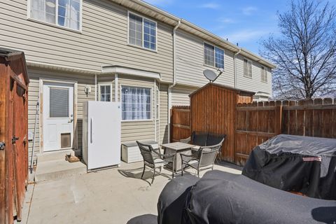 Tiny photo for 1108 E 260 N, Spanish Fork, UT 84660 (MLS # 2142720)