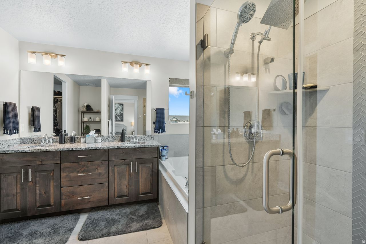 FREEMAN FARMS - Residential