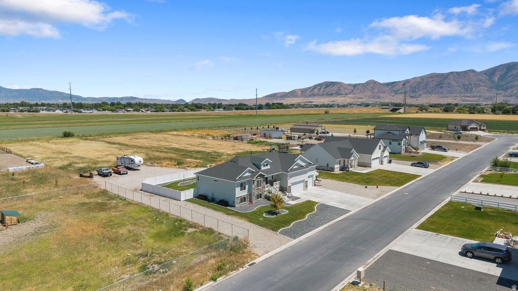 Photo of 6710 W 10125 N, Tremonton, UT 84337 (MLS # 2133721)