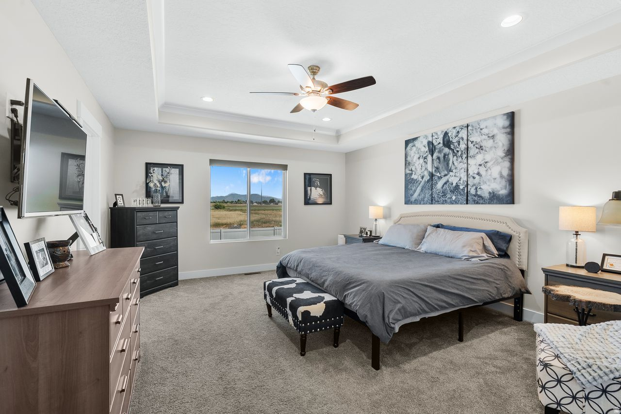 FREEMAN FARMS - Residential