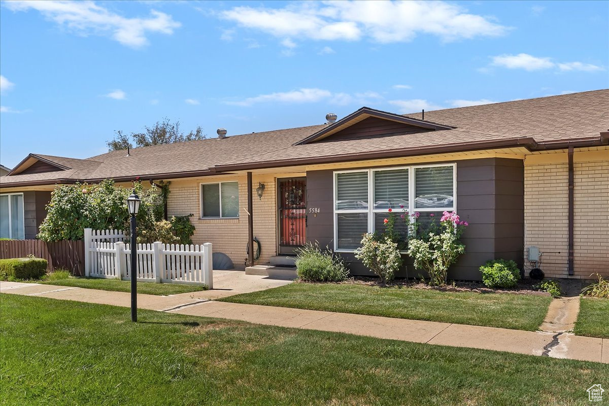 EMERALD HILLS CONDOS - Residential