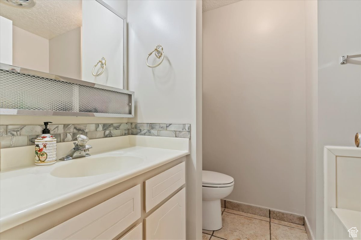 EMERALD HILLS CONDOS - Residential