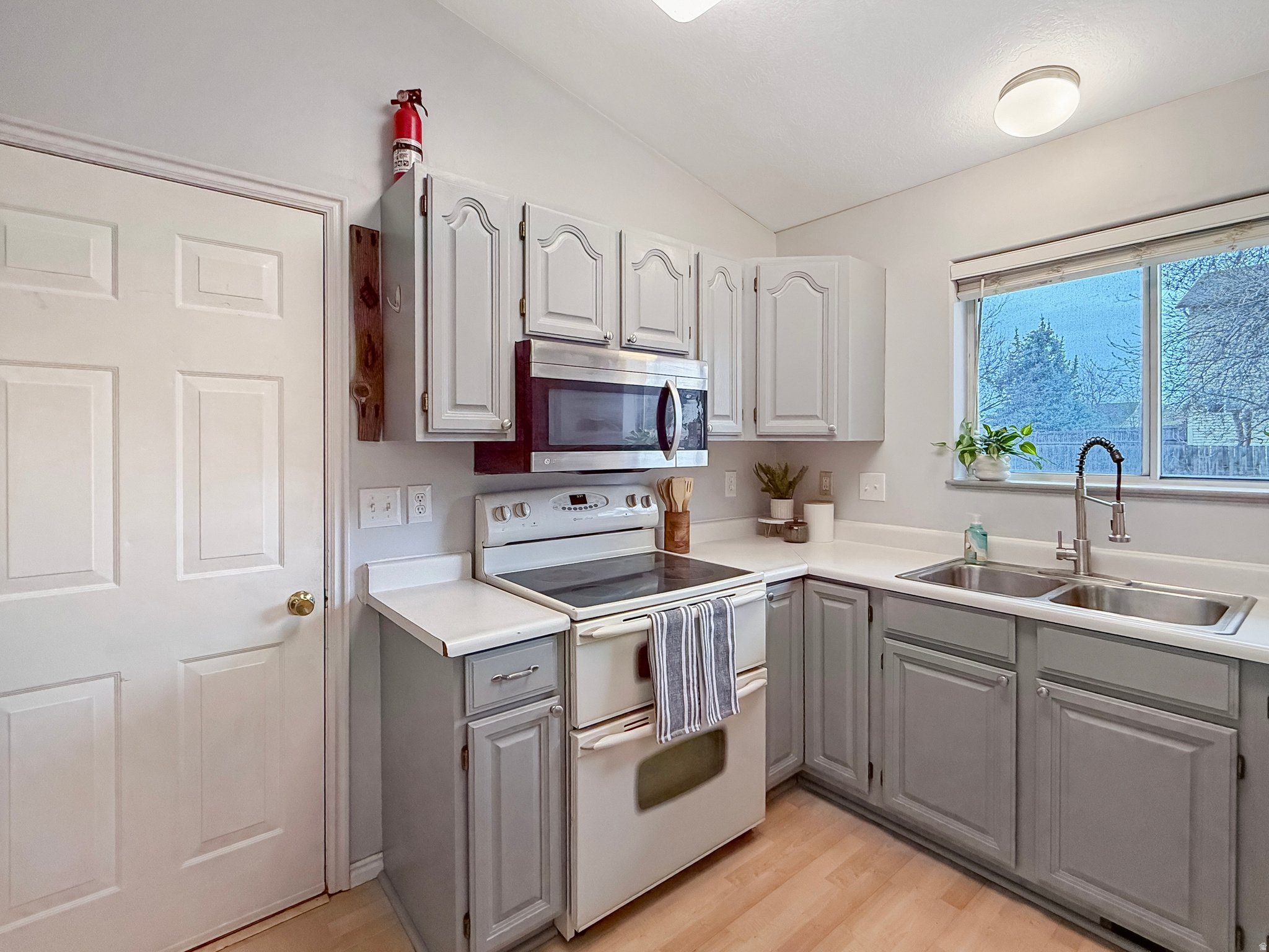 SKYVIEW ESTATES - Residential