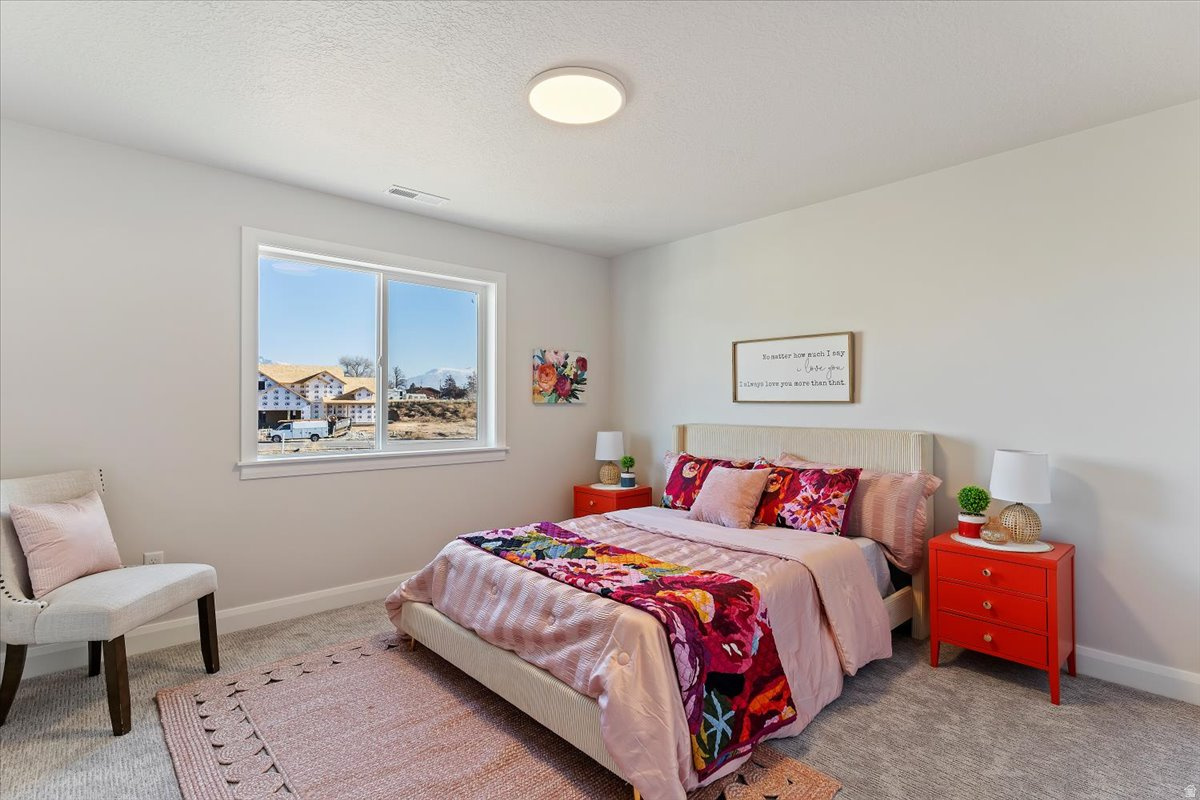 WEST RIDGE ESTATES - Residential