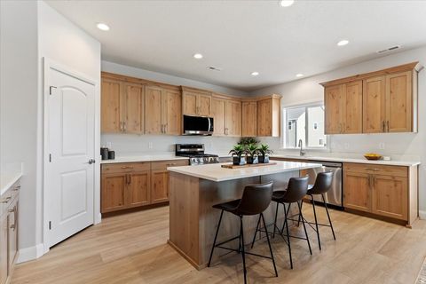 Tiny photo for 3236 S 4975 W, West Haven, UT 84401 (MLS # 2127188)