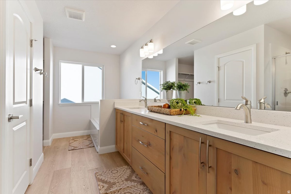 WEST RIDGE ESTATES - Residential