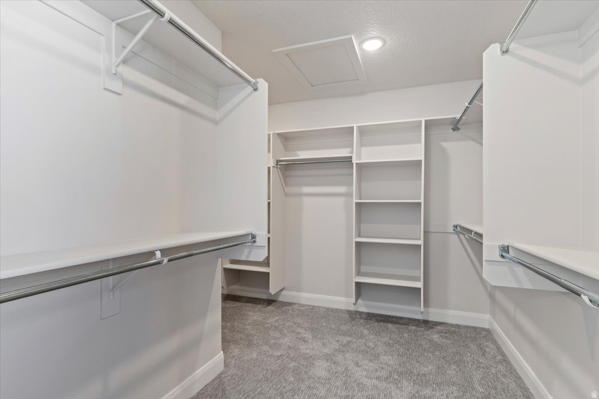 WEST RIDGE ESTATES - Residential