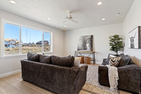 Tiny photo for 3236 S 4975 W, West Haven, UT 84401 (MLS # 2127188)