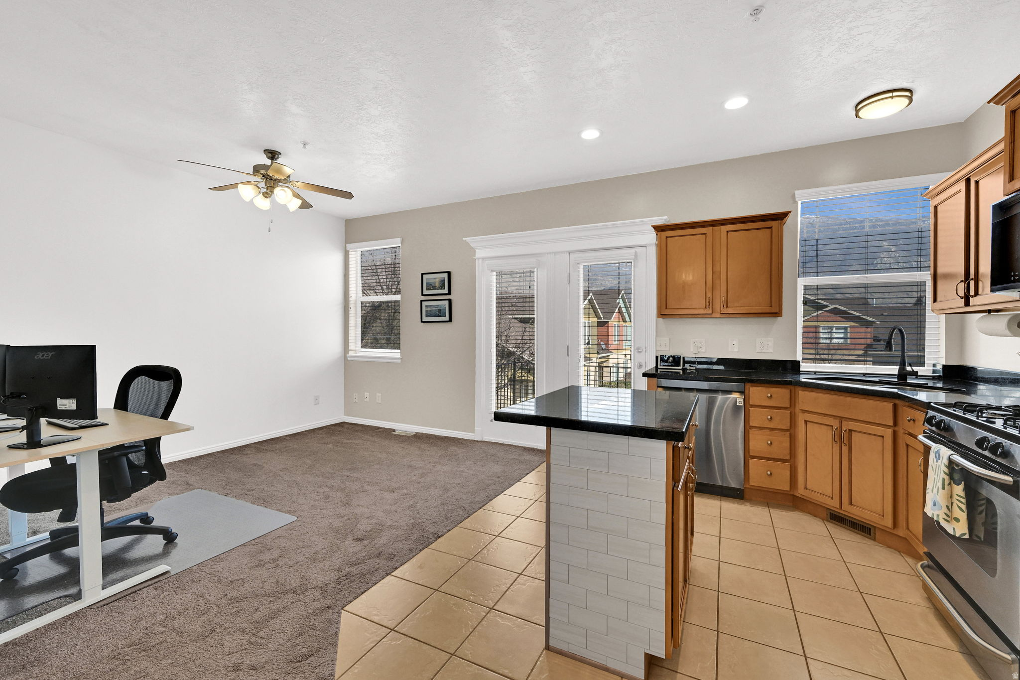 FARMINGTON CROSSING - Residential