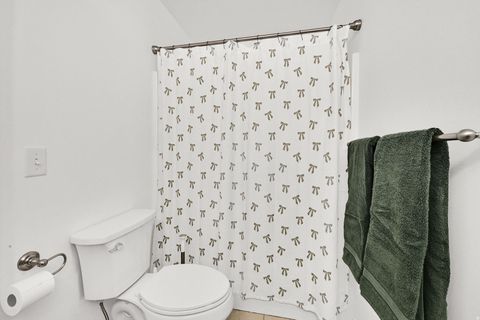 Tiny photo for 864 N FARMINGTON XING W, Farmington, UT 84025 (MLS # 2134641)