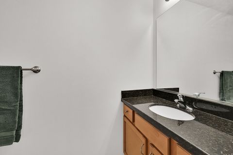 Tiny photo for 864 N FARMINGTON XING W, Farmington, UT 84025 (MLS # 2134641)