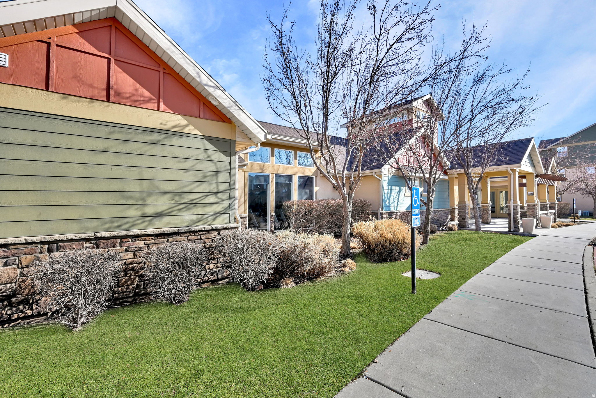 FARMINGTON CROSSING - Residential