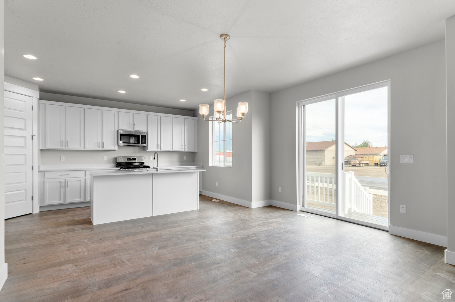 ANDERSON FARMS COLLECTION 921 - Residential