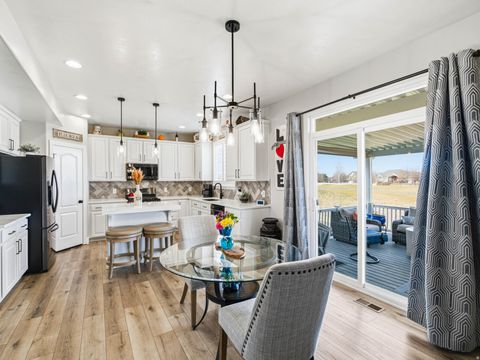 Tiny photo for 3546 BROOKSHIRE DR, Syracuse, UT 84075 (MLS # 2140725)