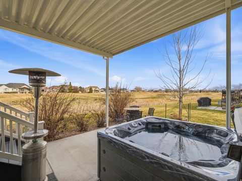 Tiny photo for 3546 BROOKSHIRE DR, Syracuse, UT 84075 (MLS # 2140725)