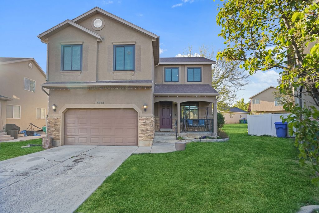 Photo of 3528 W NEWLAND LOOP #9 Loop N, Lehi, UT 84043 (MLS # 2151793)