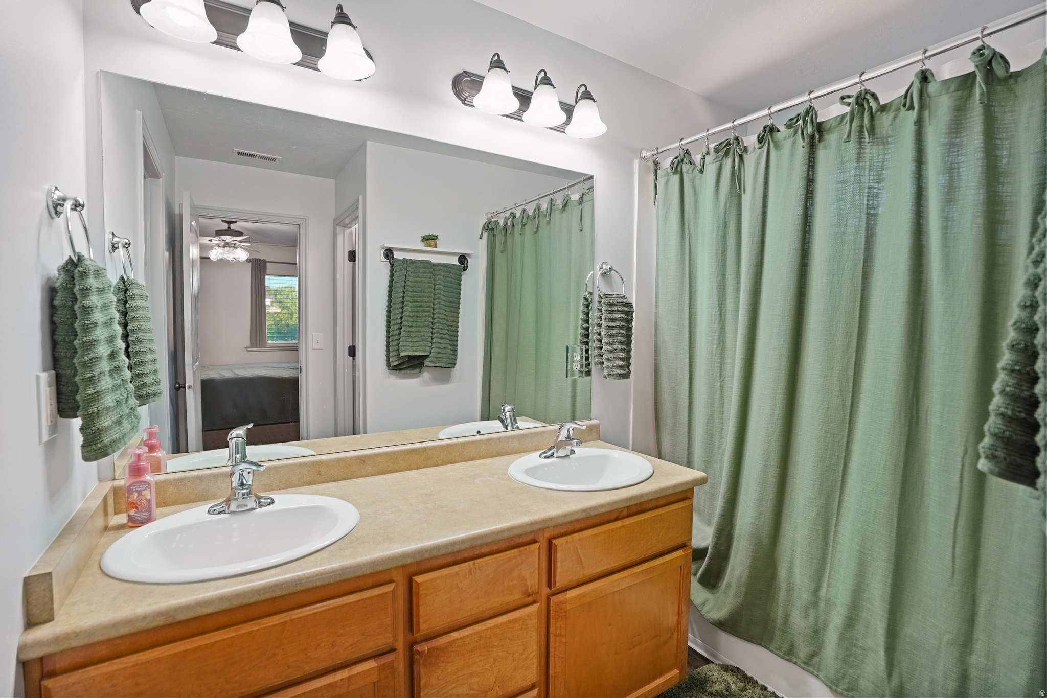 PILGRAMS LANDING - Residential