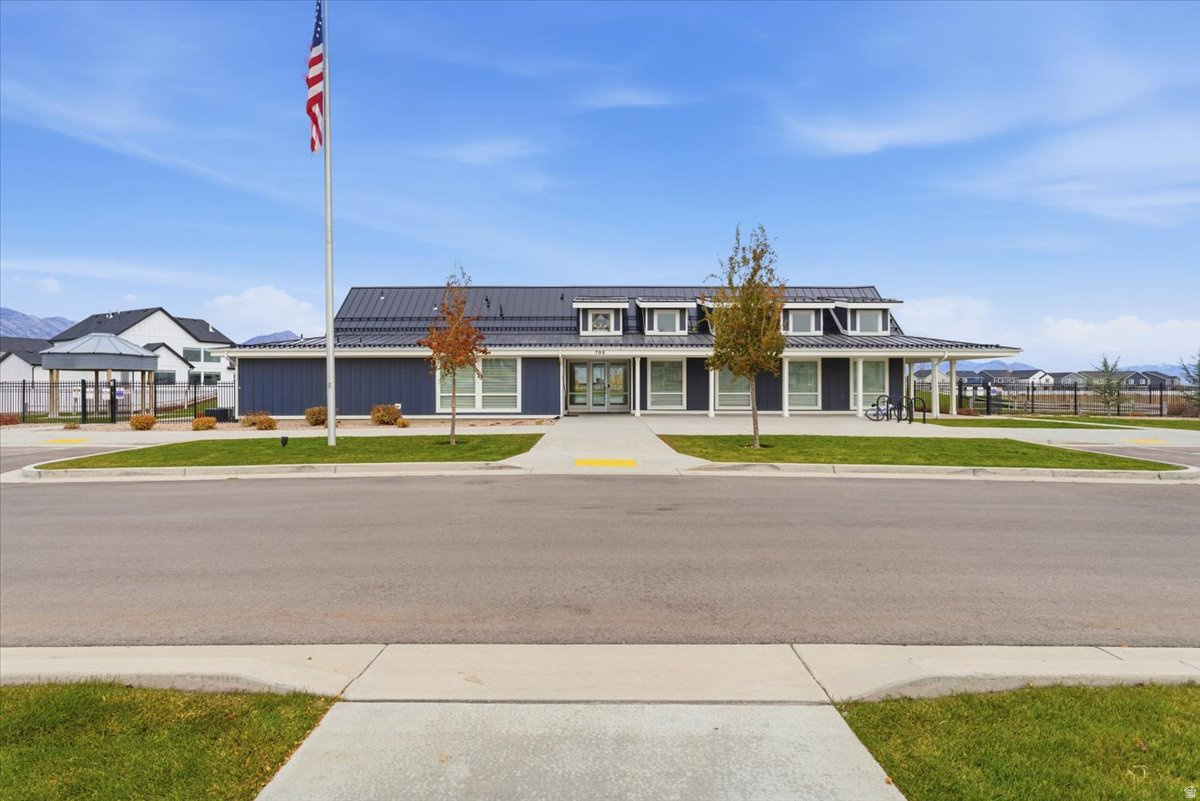 COLD SPRING RANCH - Residential