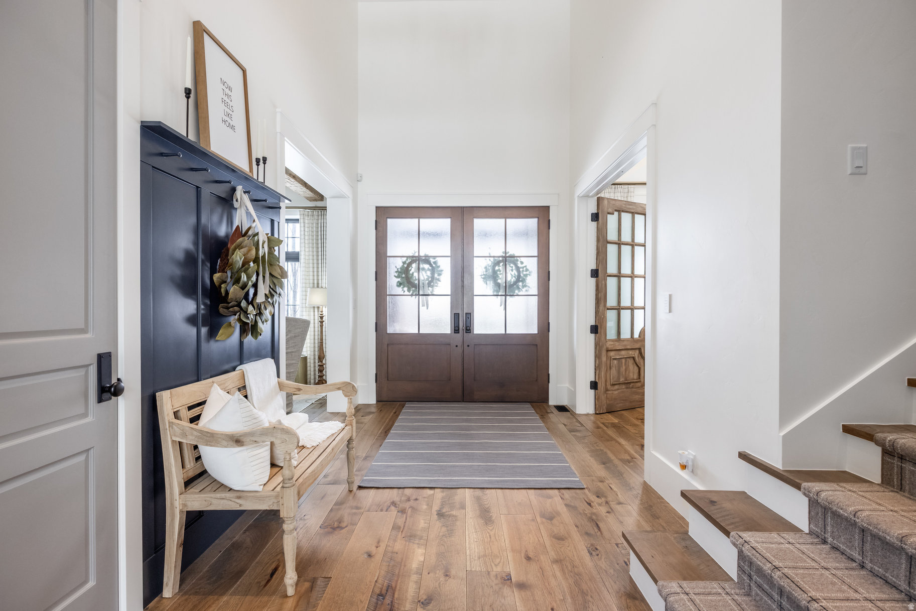 WOODLAND HILLS - Residential