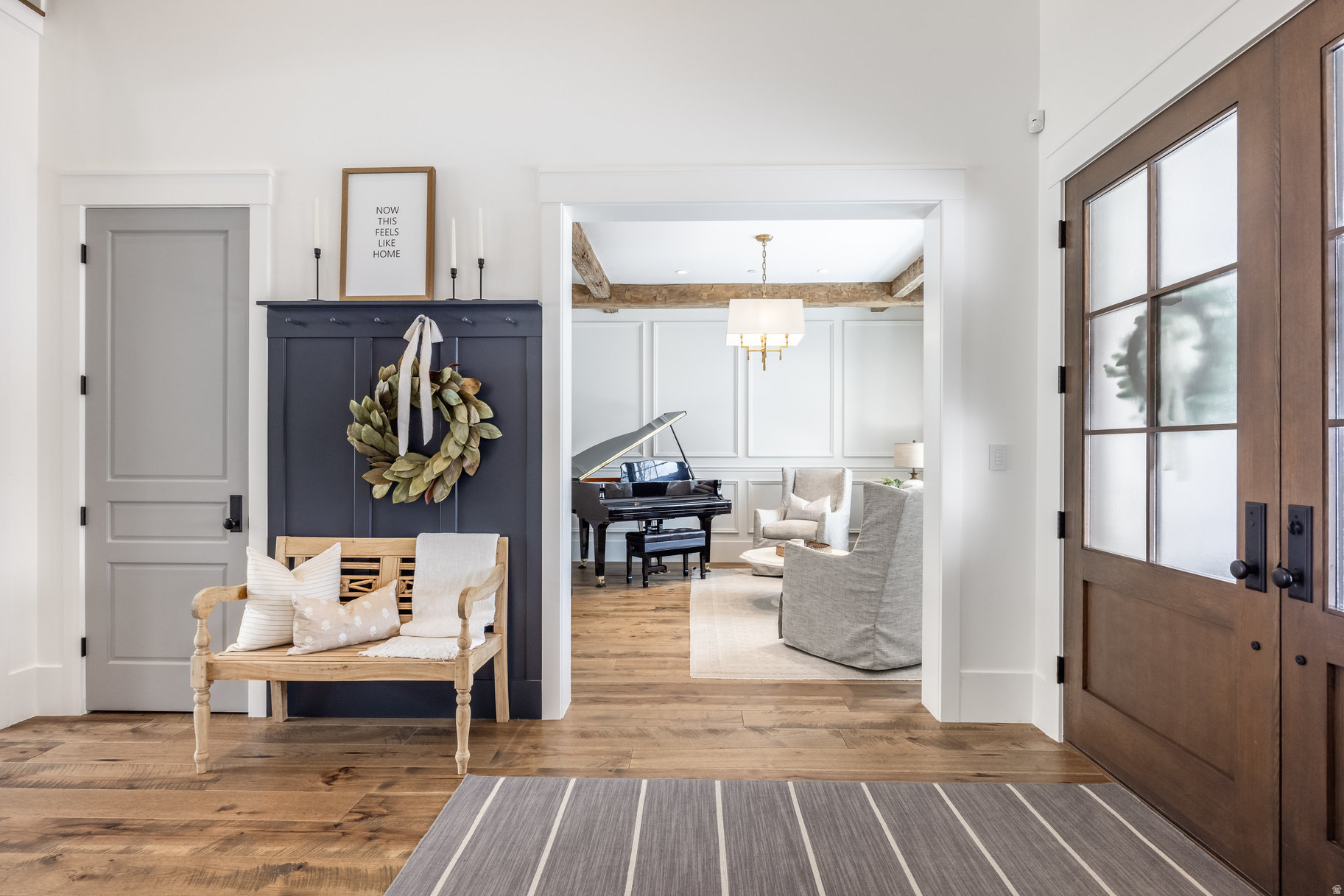 WOODLAND HILLS - Residential