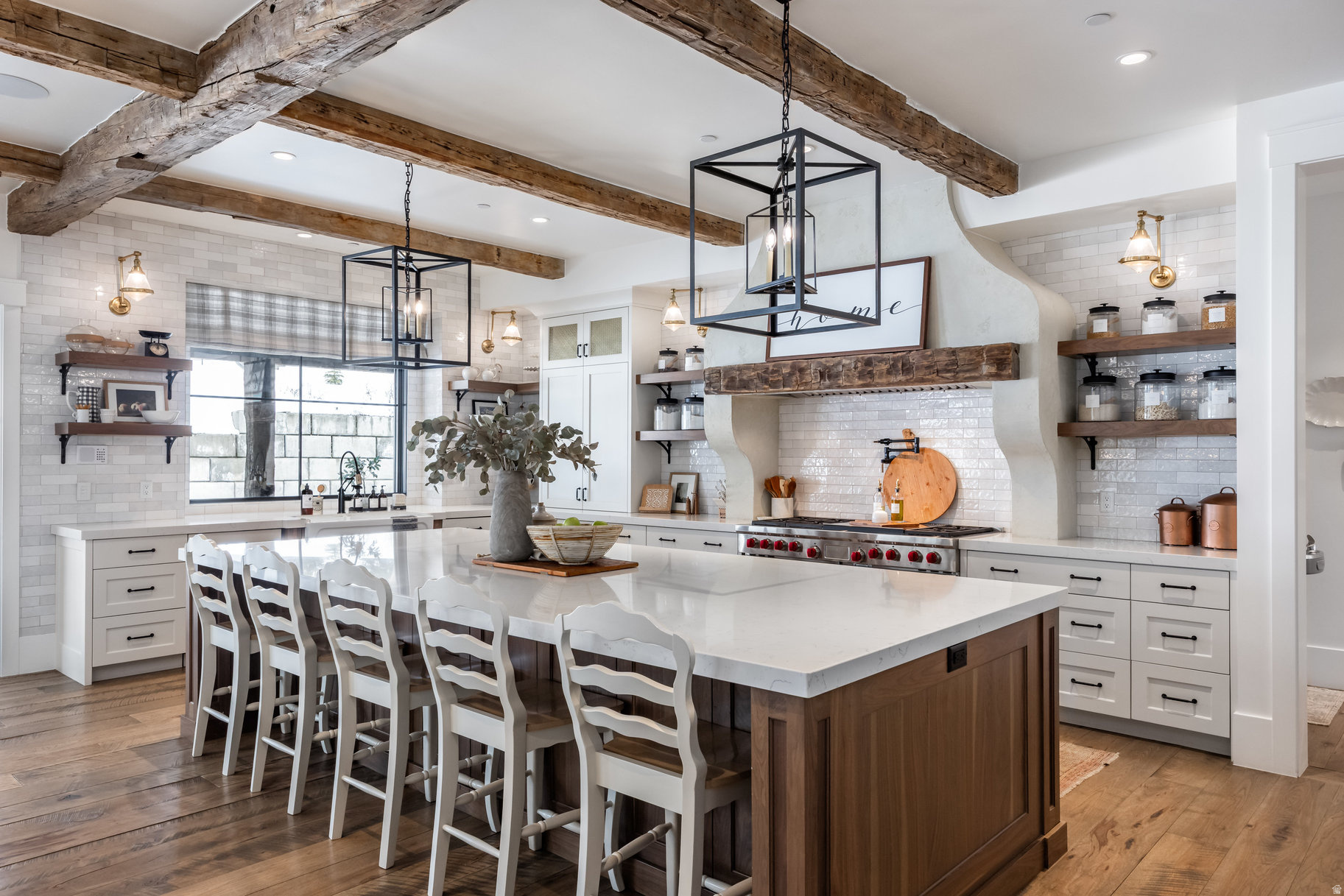 WOODLAND HILLS - Residential