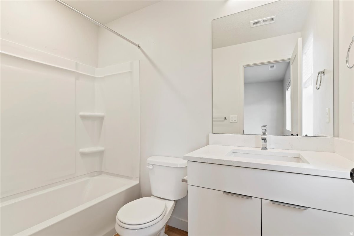 CLIFTON PLACE TOWNHOMES - Residential