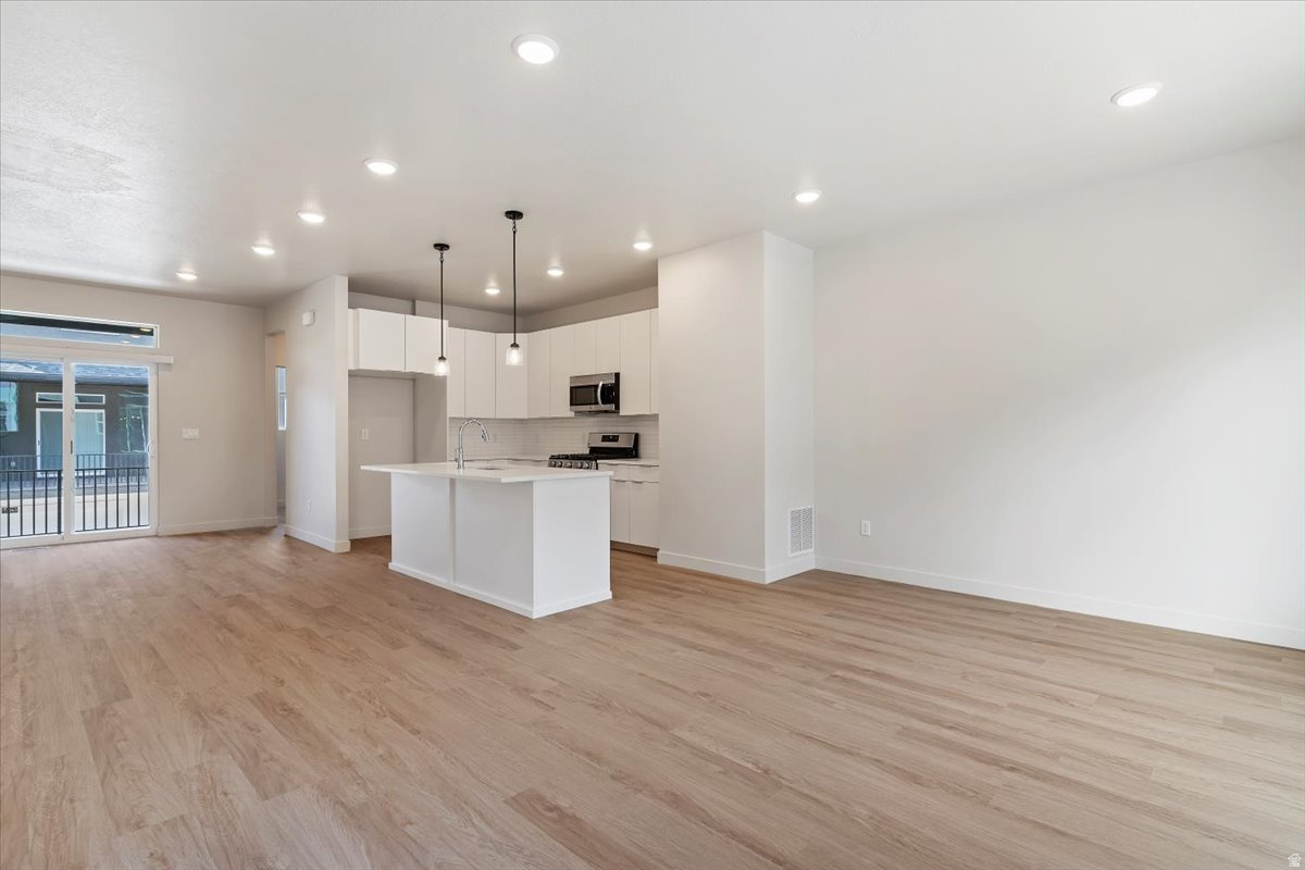 CLIFTON PLACE TOWNHOMES - Residential