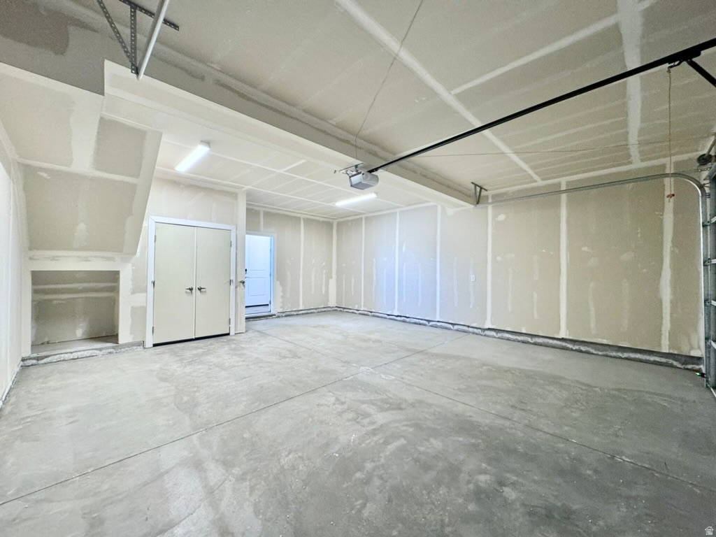 WEST GARDEN - Residential Income