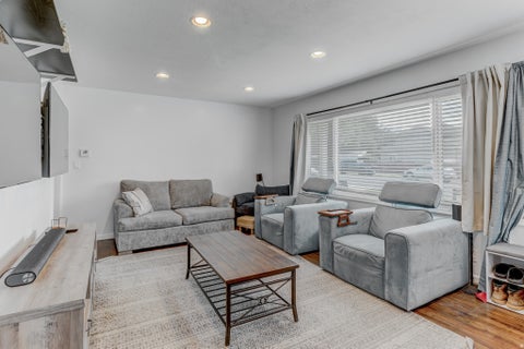 Tiny photo for 169 CRESTWOOD RD, Kaysville, UT 84037 (MLS # 2182548)