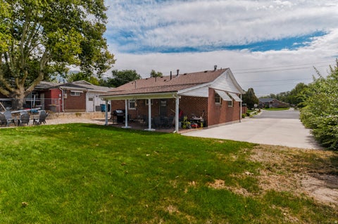 Tiny photo for 169 CRESTWOOD RD, Kaysville, UT 84037 (MLS # 2182548)