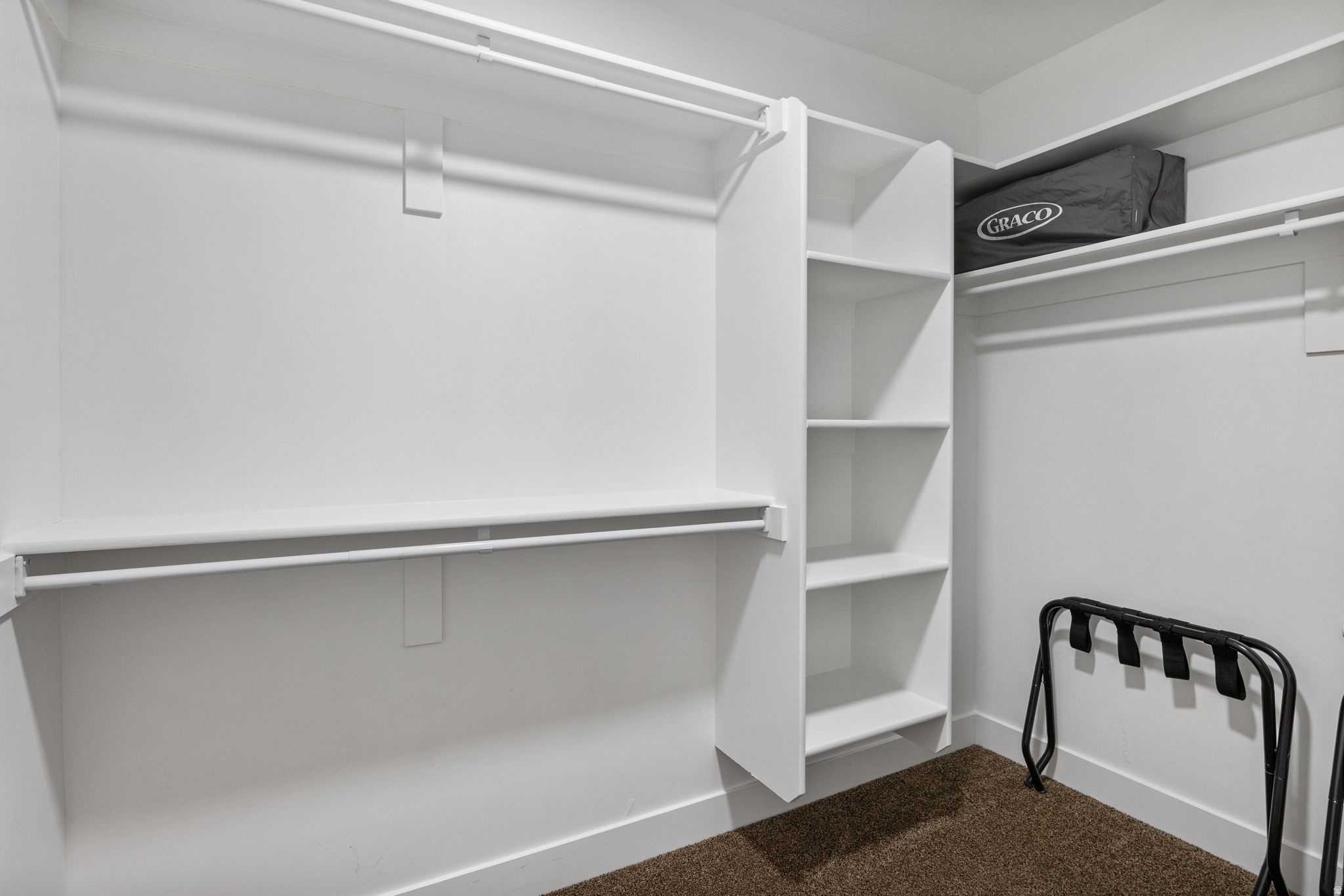 SPANISH TRAILS - Residential