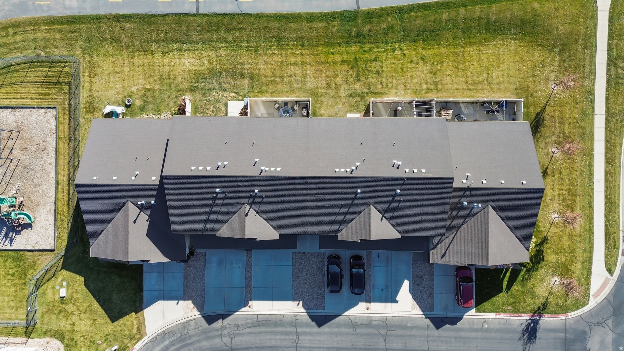 SPANISH TRAILS - Residential