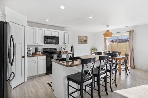 Tiny photo for 351 W 530 S, Spanish Fork, UT 84660 (MLS # 2123593)