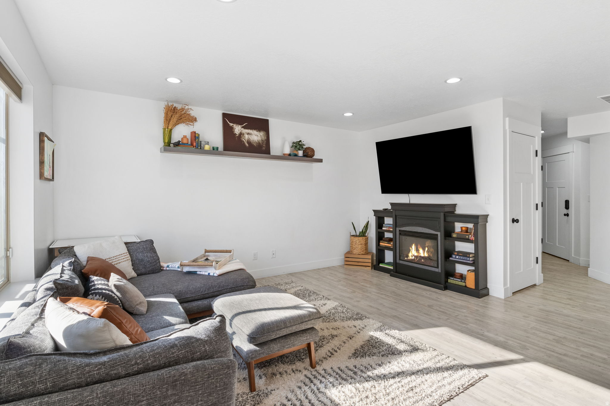 SPANISH TRAILS - Residential