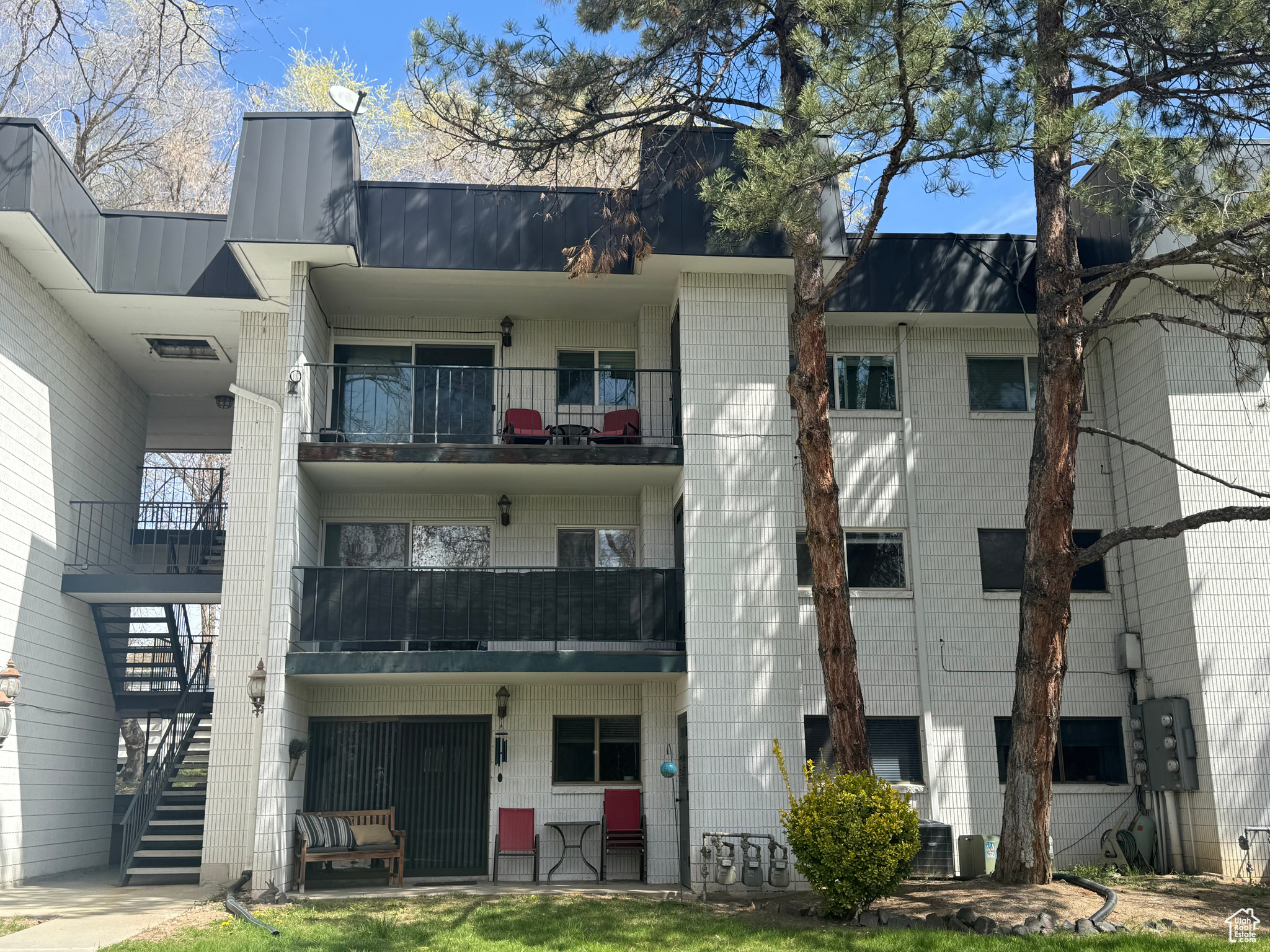 576 E Vine St #3B, Murray, Utah image 1
