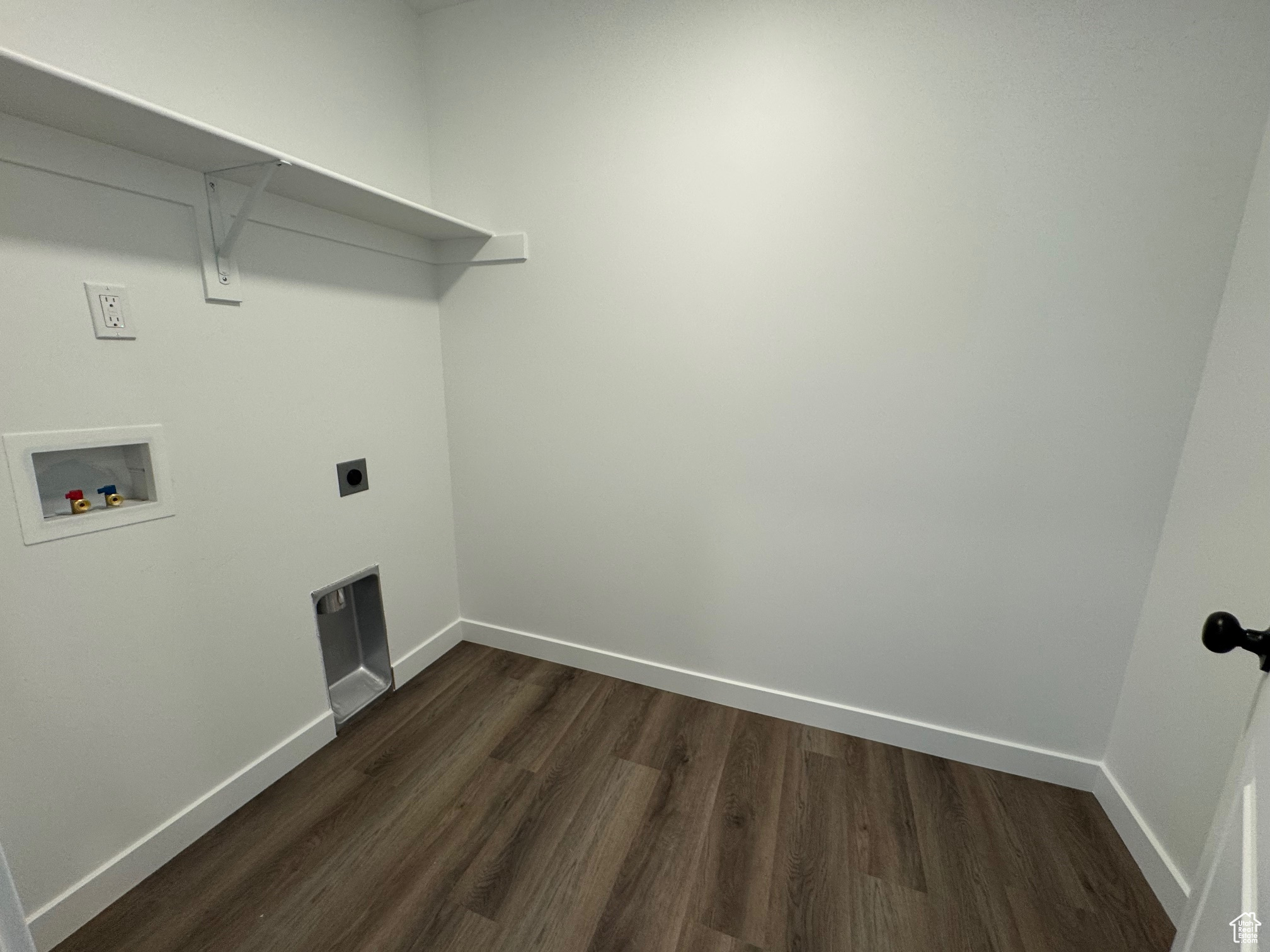 RIVERSIDE ESTATES - Residential