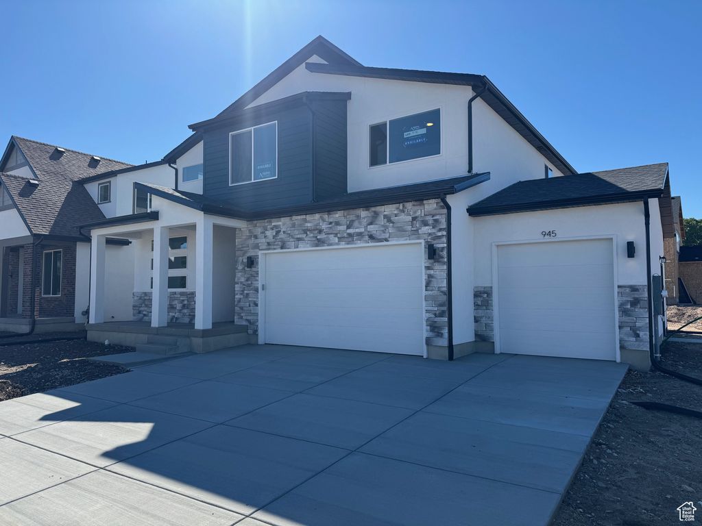 Photo of 945 W MOTOR VU DR #206, Riverdale, UT 84405 (MLS # 2118904)