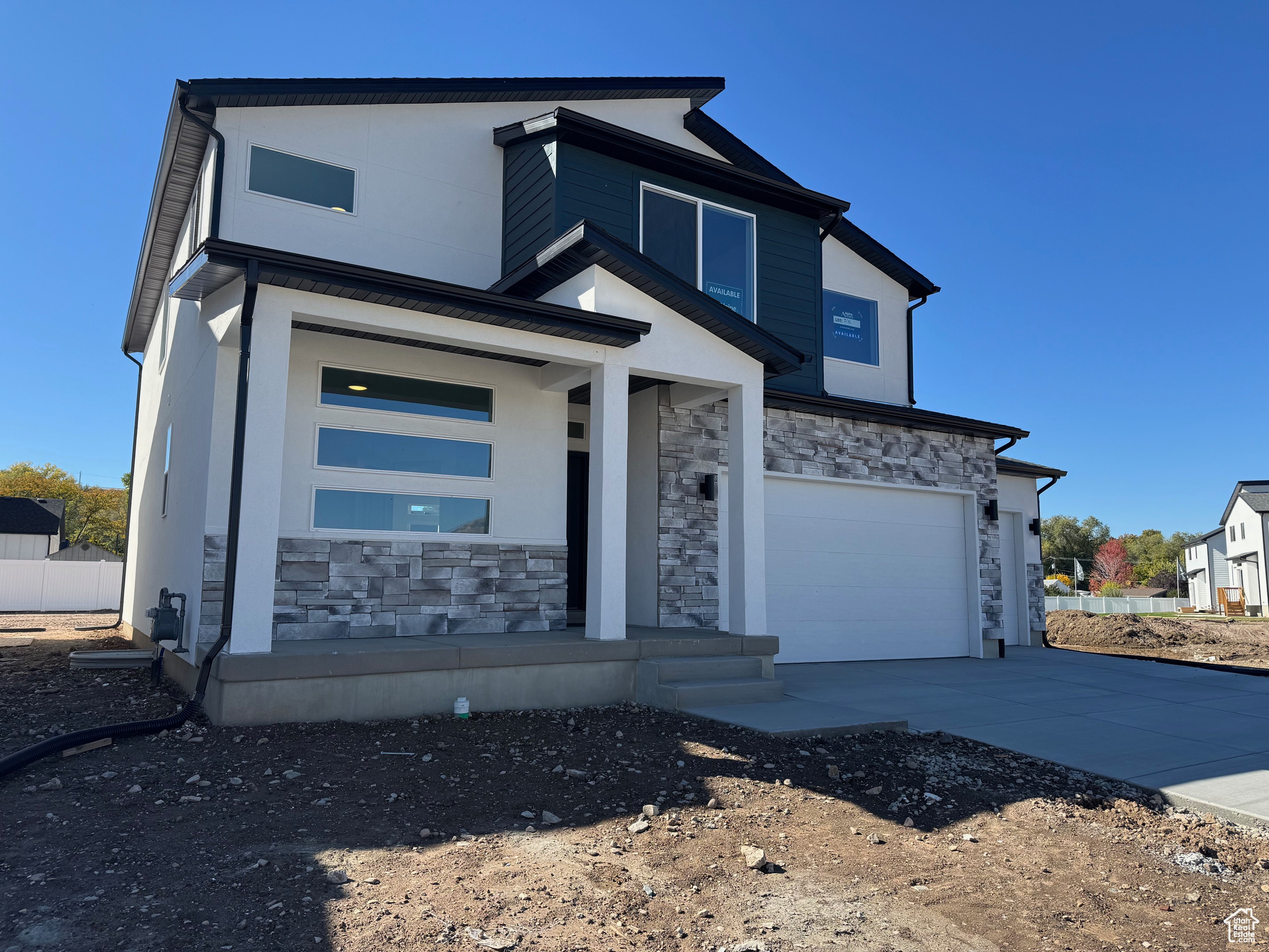 RIVERSIDE ESTATES - Residential