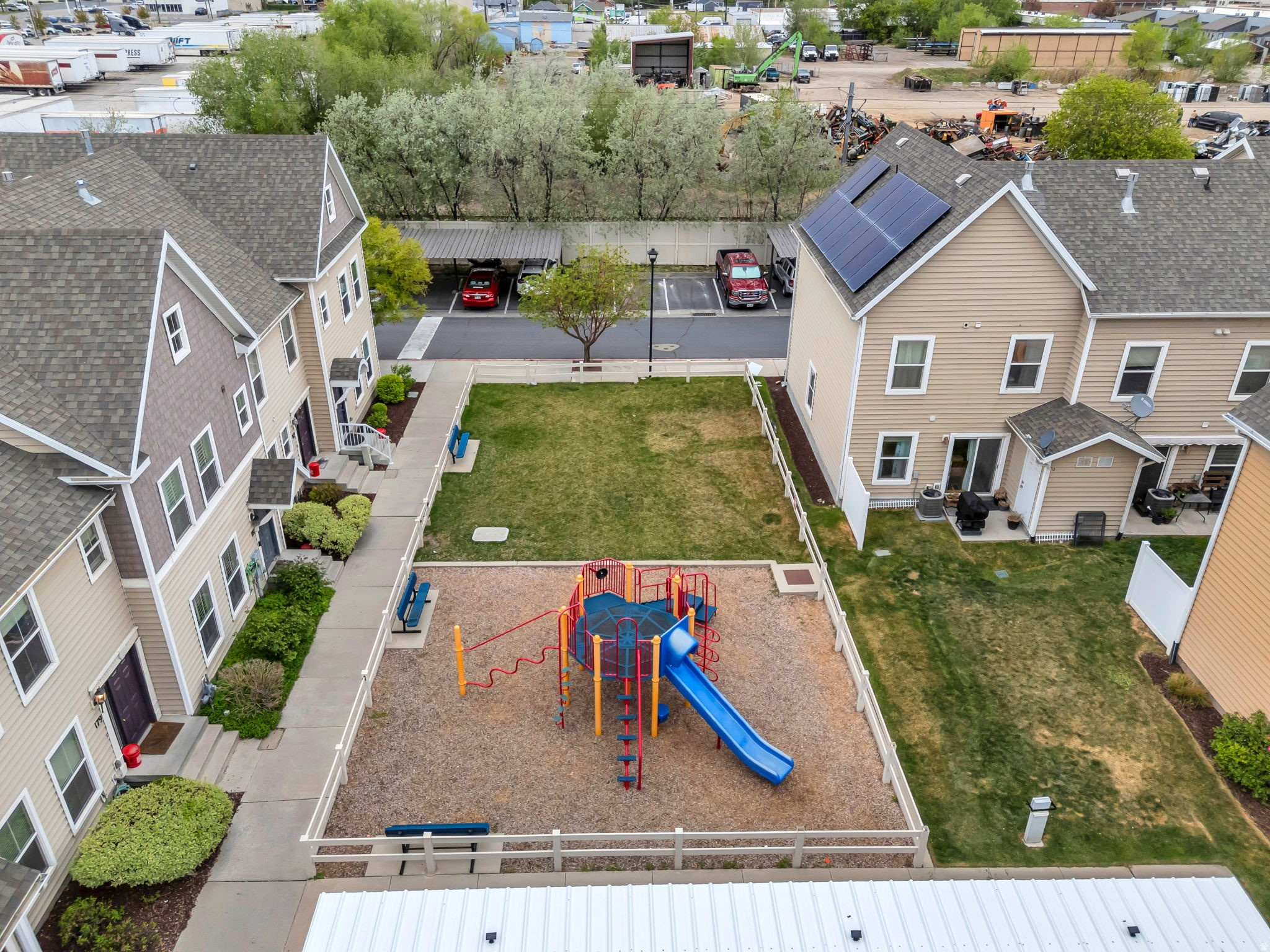 HUNTLY MANOR - Residential