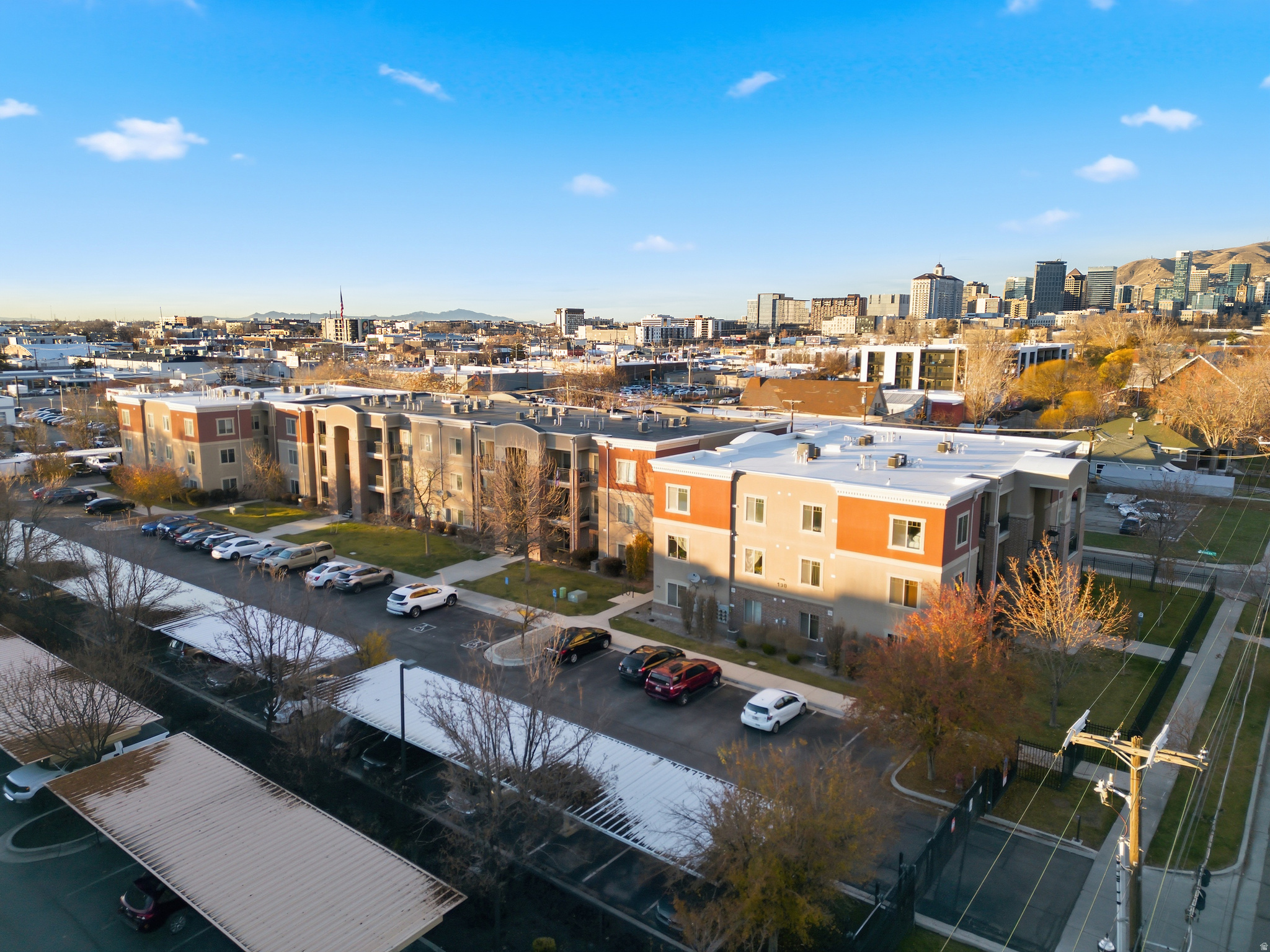 BELMONT DOWNTOWN CONDO - Residential