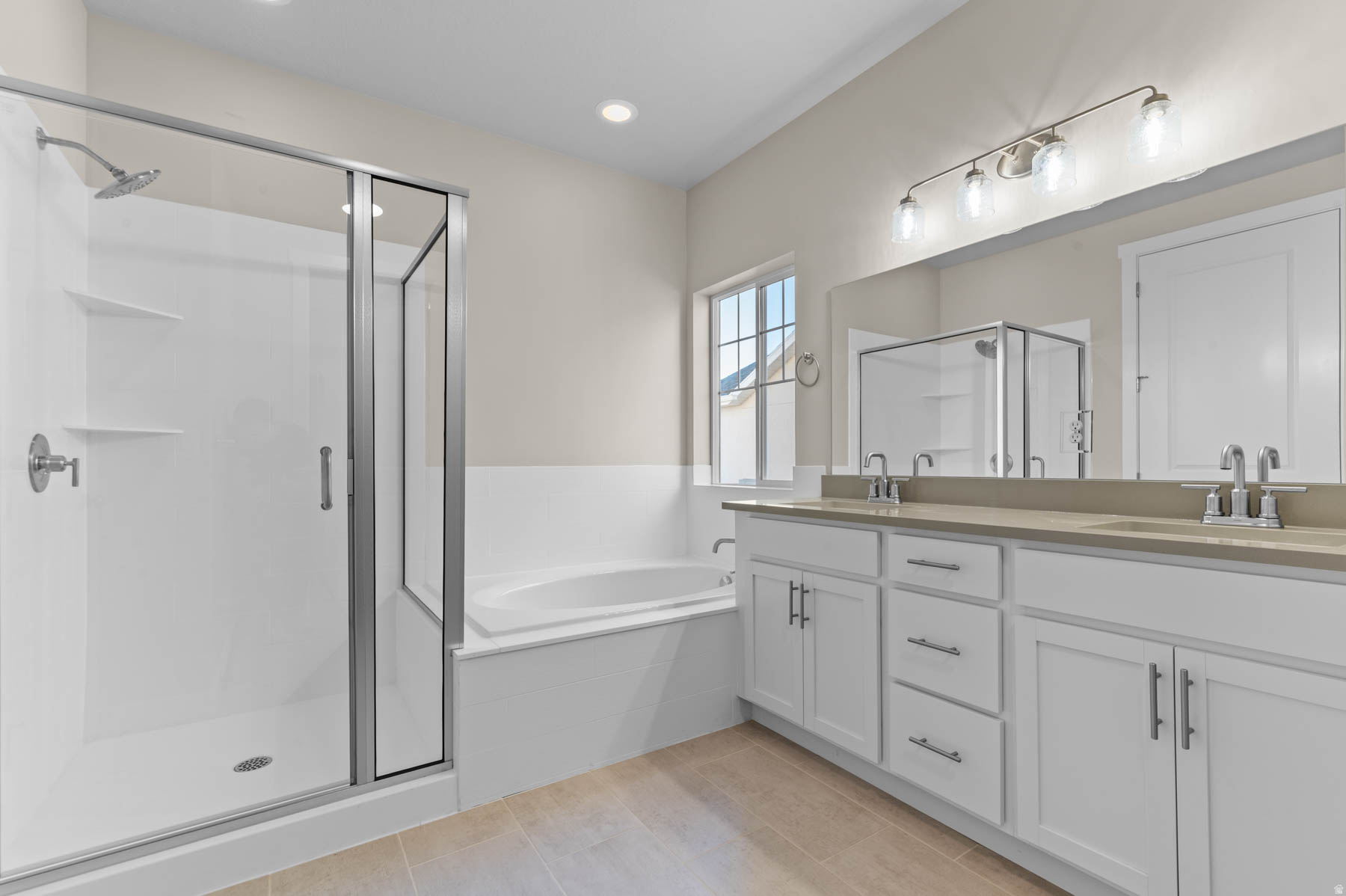 OVERLAND GARDENS D179 - Residential