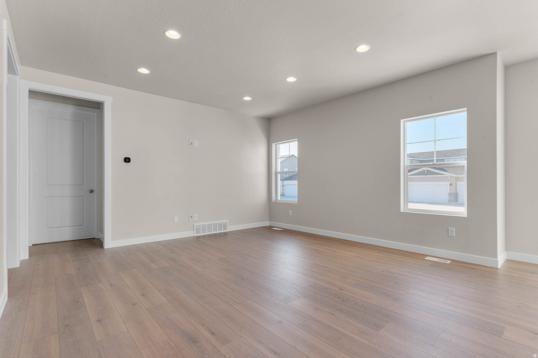 OVERLAND GARDENS D179 - Residential