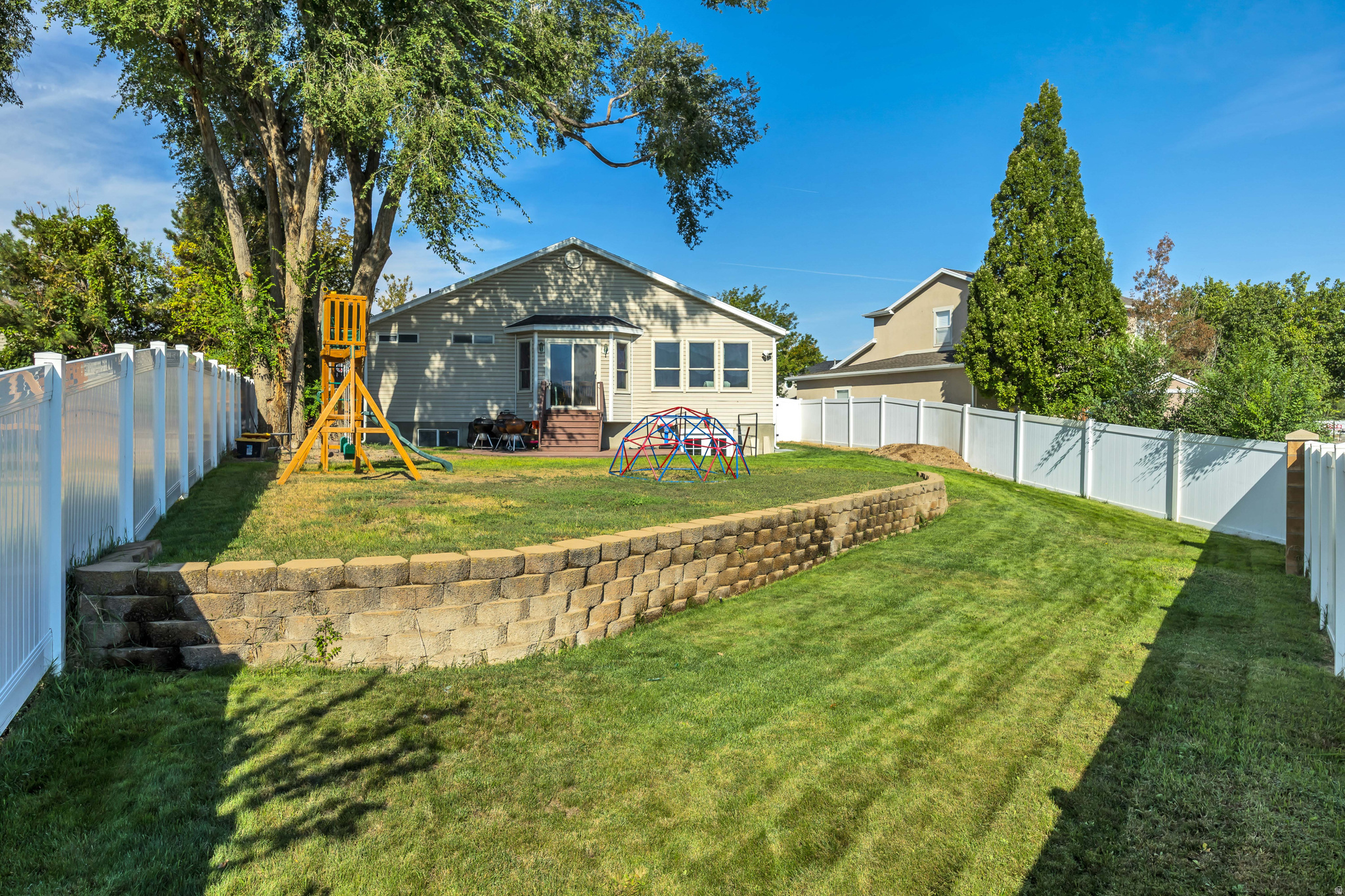 WILLOW CREST - Residential