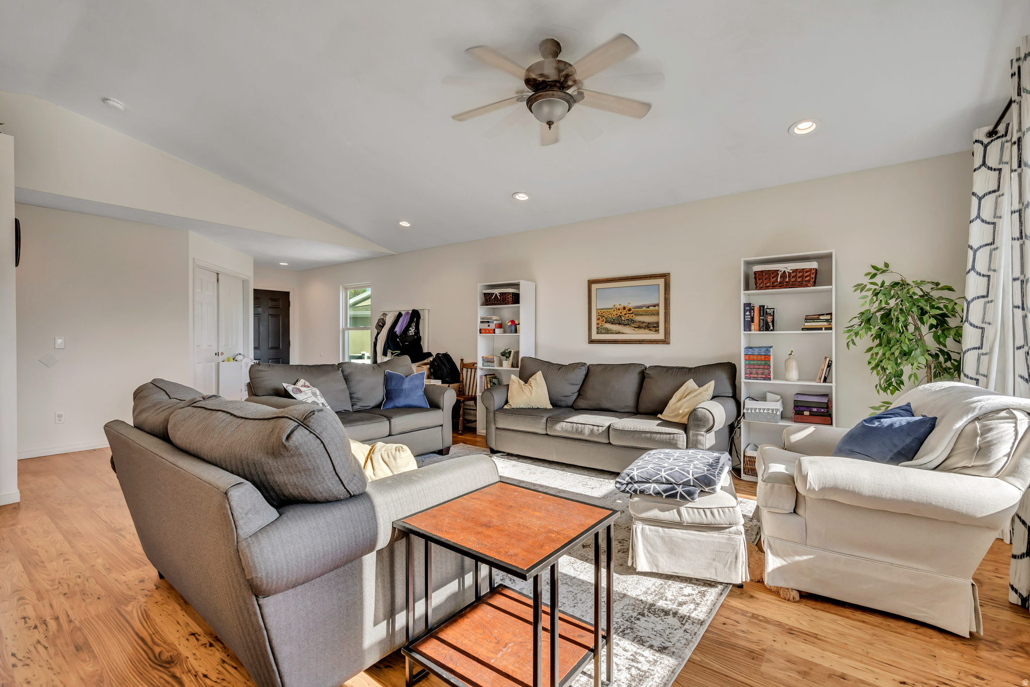 WILLOW CREST - Residential