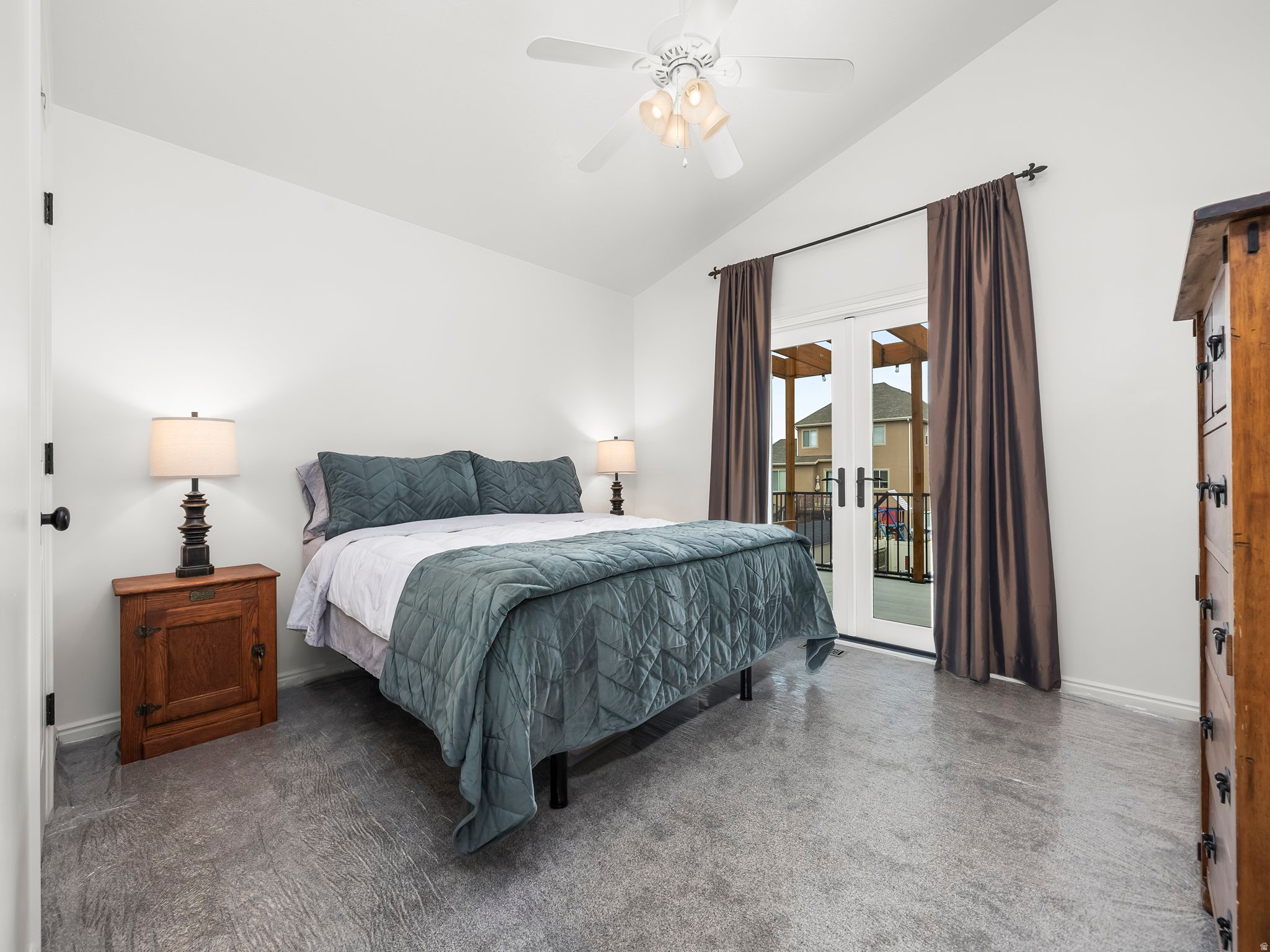 STAGE COACH CROSSING - Residential