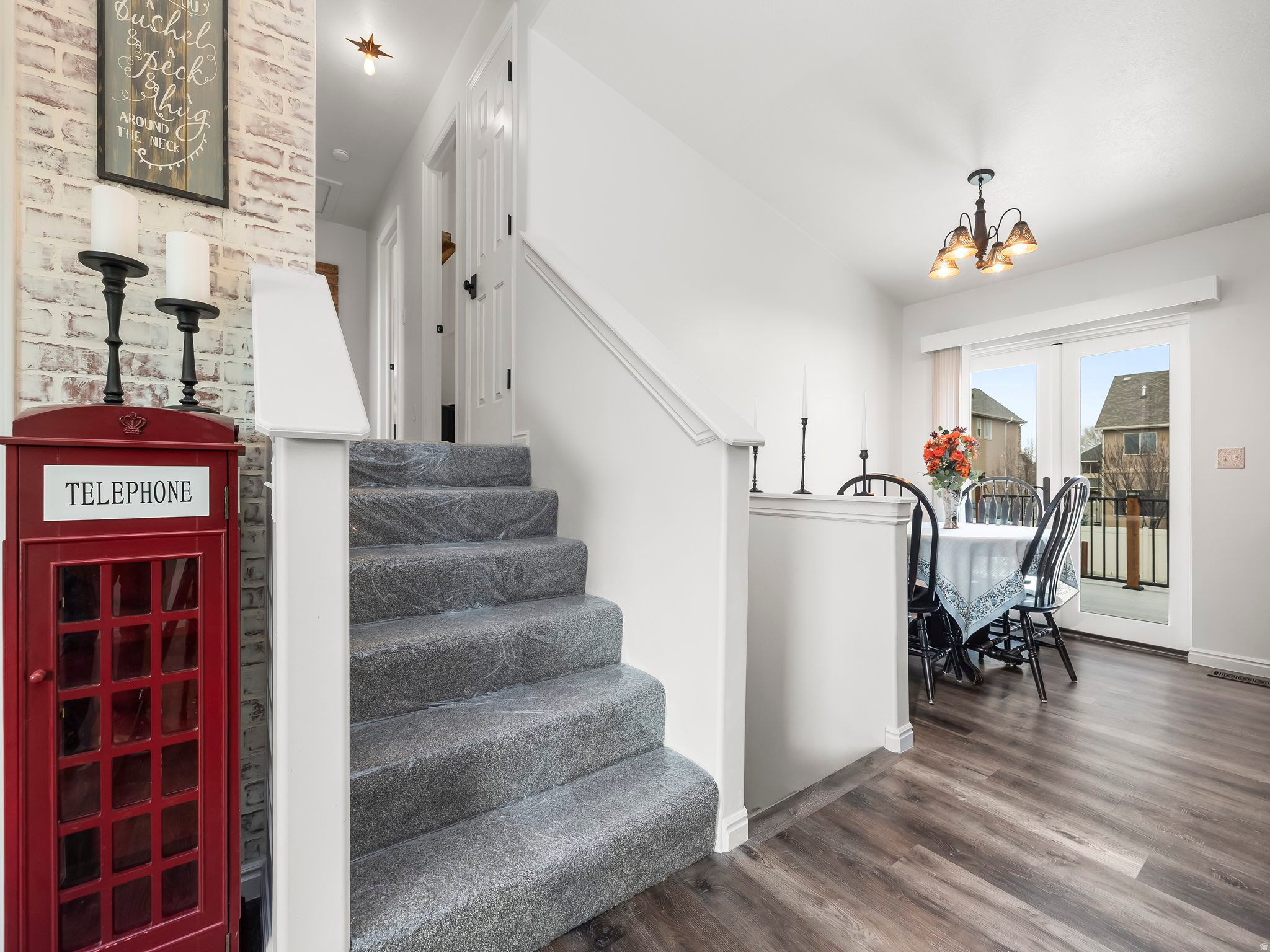 STAGE COACH CROSSING - Residential