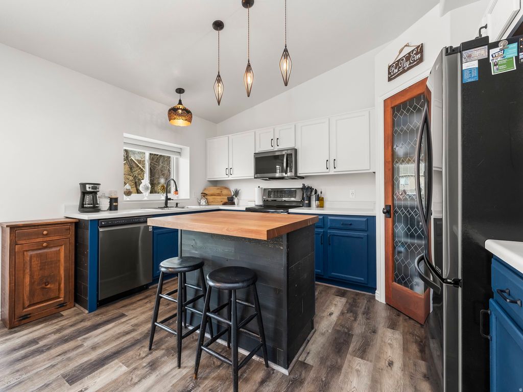 Photo of 1780 W 400 S, Lehi, UT 84043 (MLS # 2140721)